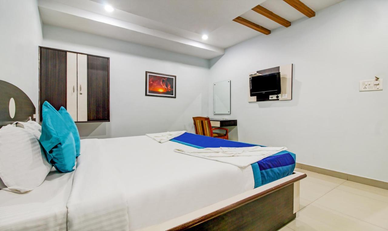 Hotel S Y N Residency Hyderabad Exterior foto
